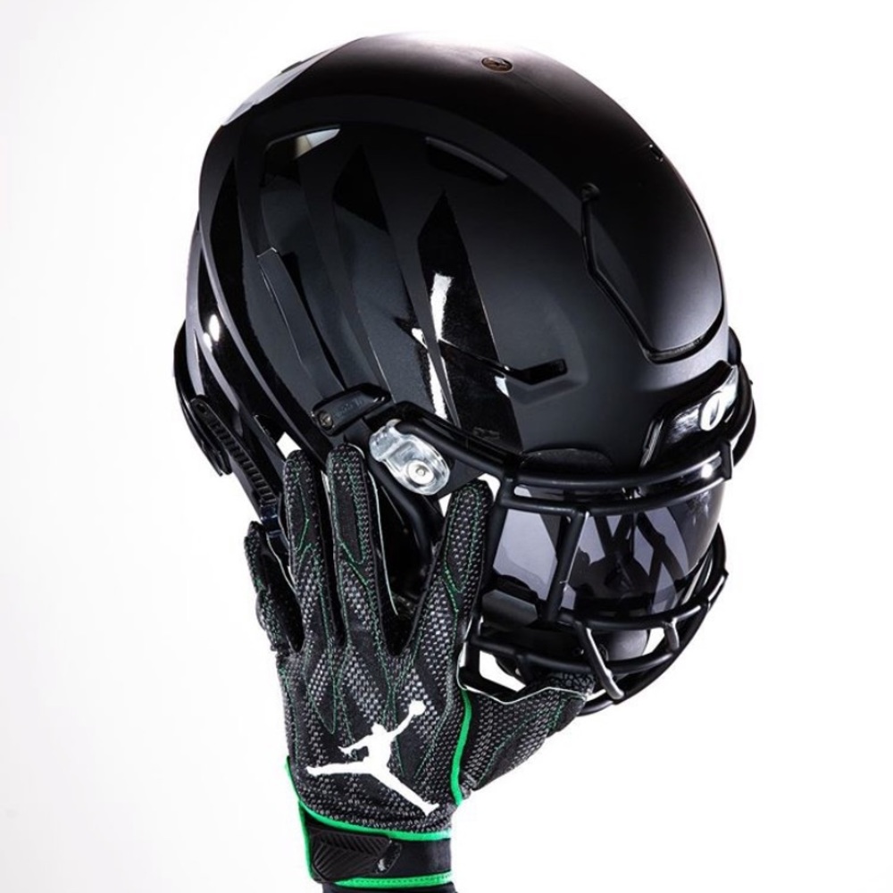 Meet your Posher, Christian